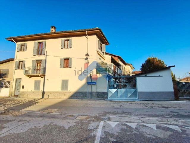 Rustici e casali in vendita di 177 m² in Via XXIV Maggio, 43