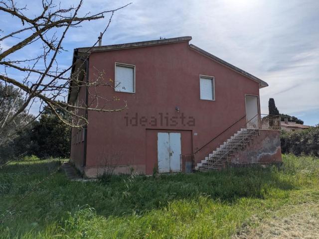 Rustici e casali in vendita di 170 m² in Strada Provinciale Talamone