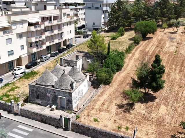 Rustici e casali in vendita di 170 m² in Via Capodiferro, 3