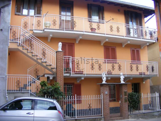 Rustici e casali in vendita di 170 m² in Via PARACCHINO