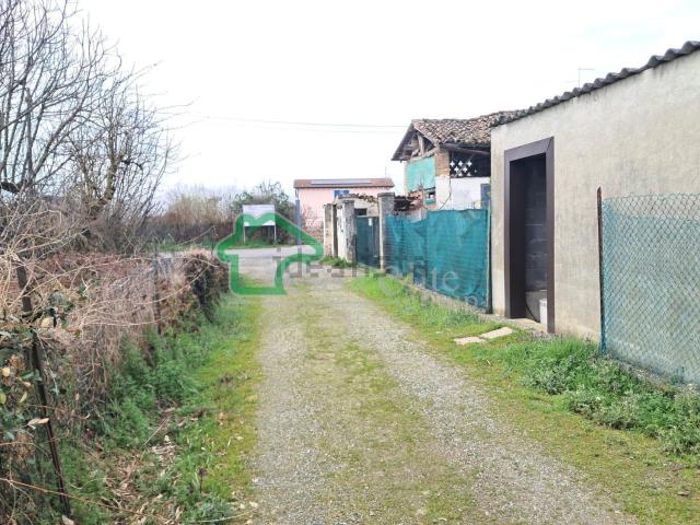 Rustici e casali in vendita di 170 m² in Via Piave