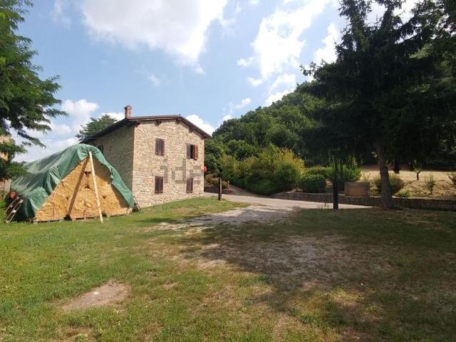Rustici e casali in vendita di 170 m² in Via Villa, 121
