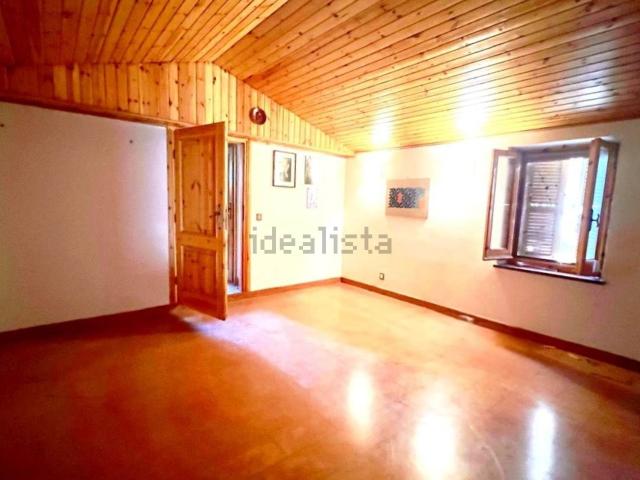 Rustici e casali in vendita di 171 m² in Via di Valle Mentola, 6
