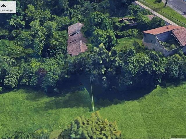 Rustici e casali in vendita di 1840 m² in Via Albareto, 351