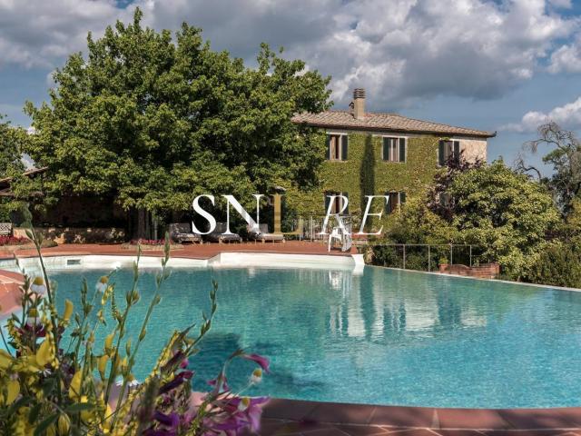Rustici e casali in vendita di 1800 m² in Via Martiri di Rigosecco, 1
