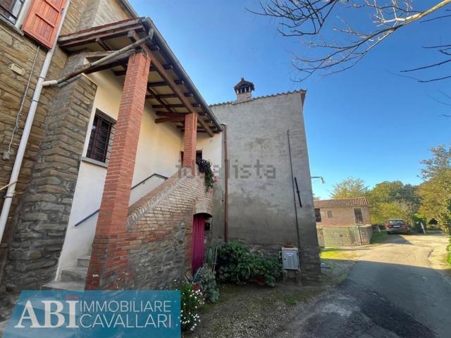 Rustici e casali in vendita di 180 m²