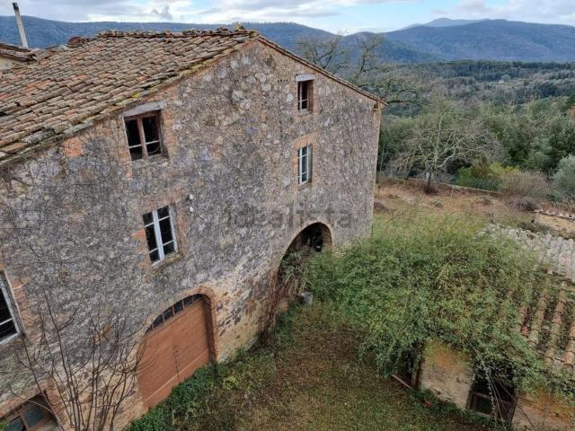 Rustici e casali in vendita di 180 m²