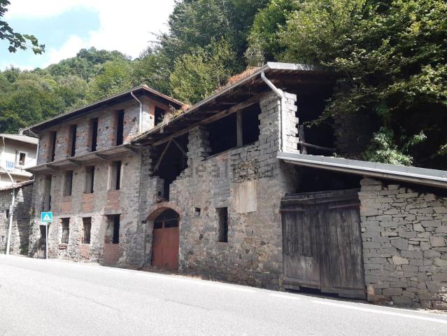 Rustici e casali in vendita di 180 m²