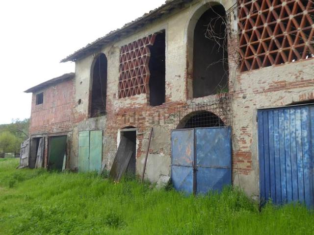 Rustici e casali in vendita di 180 m²