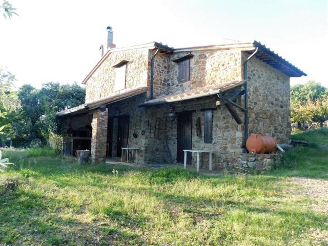 Rustici e casali in vendita di 180 m²