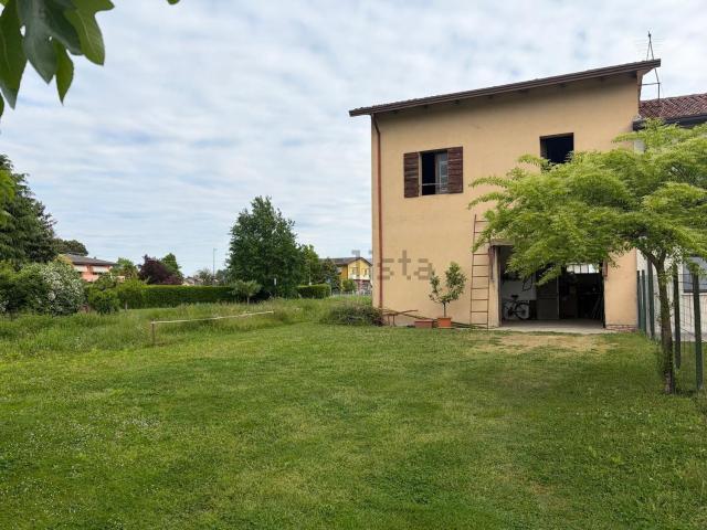 Rustici e casali in vendita di 180 m²