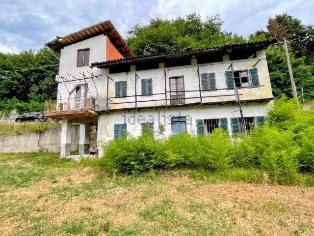 Rustici e casali in vendita di 160 m² in Via Piave, 25