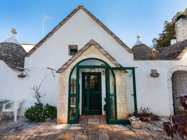 Rustici e casali in vendita di 180 m² in Contrada Ciporrelli, 685