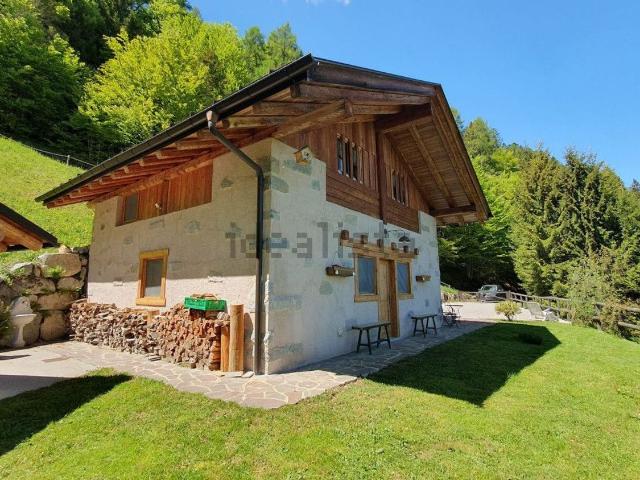 Rustici e casali in vendita di 180 m² in Località Pozza