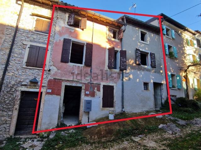 Rustici e casali in vendita di 180 m² in Via sul Vago, 29