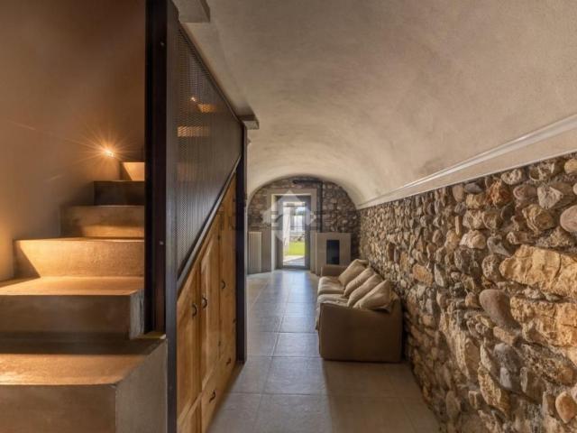 Rustici e casali in vendita di 181 m² in Via Muro