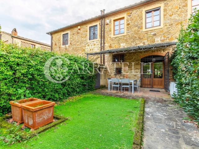 Rustici e casali in vendita di 182 m² in Strada Provinciale 50 Di San Donnino, 30