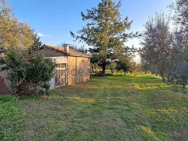 Rustici e casali in vendita di 18 m² in Via Mosse, 366