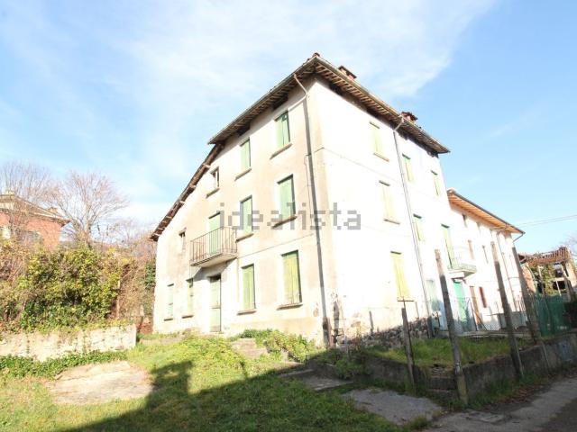 Rustici e casali in vendita di 195 m² in Contrada Mastini di Piana