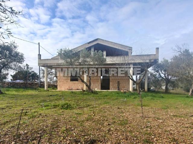 Rustici e casali in vendita di 195 m² in Strada Comunale Vuccolo