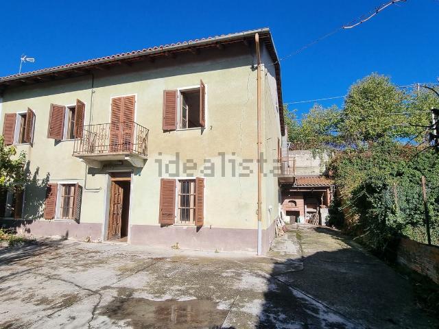 Rustici e casali in vendita di 195 m² in Via Porizzi, 9
