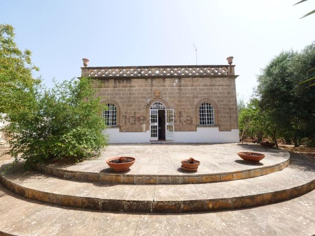 Rustici e casali in vendita di 190 m² in Via Papa Giovanni XXIII