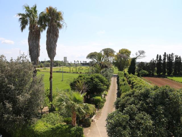 Rustici e casali in vendita di 191 m² in Via Chiusura Grande