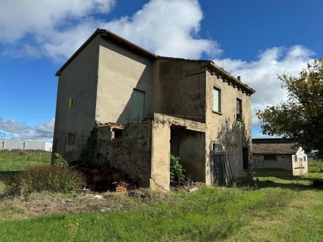 Rustici e casali in vendita di 205 m² in Via Campagnola, 6