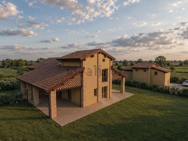 Rustici e casali in vendita di 209 m² in Strada Comunale Farnese