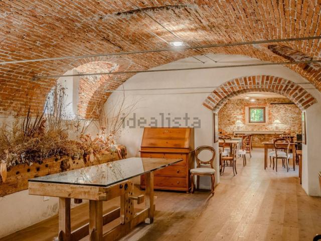 Rustici e casali in vendita di 2000 m² in Via Valsesia, 12