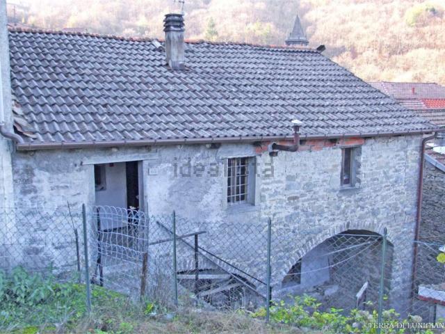 Rustici e casali in vendita di 200 m²