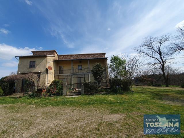 Casa di campagna in vendita di 240 m² in Località Torrepiena