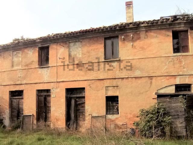 Rustici e casali in vendita di 200 m²