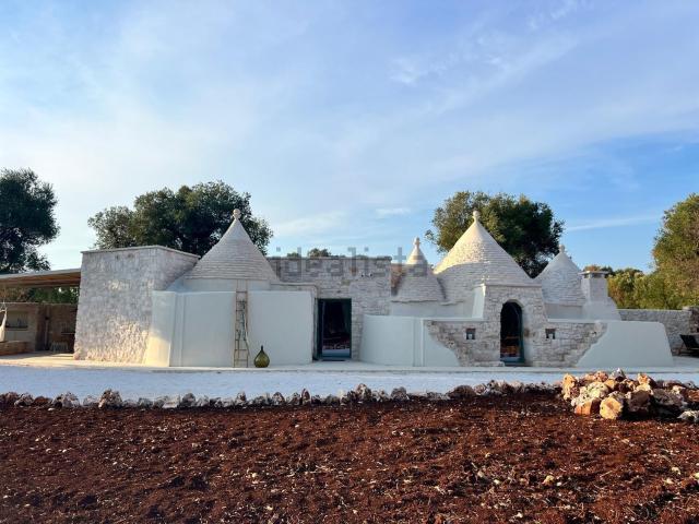 Rustici e casali in vendita di 400 m²