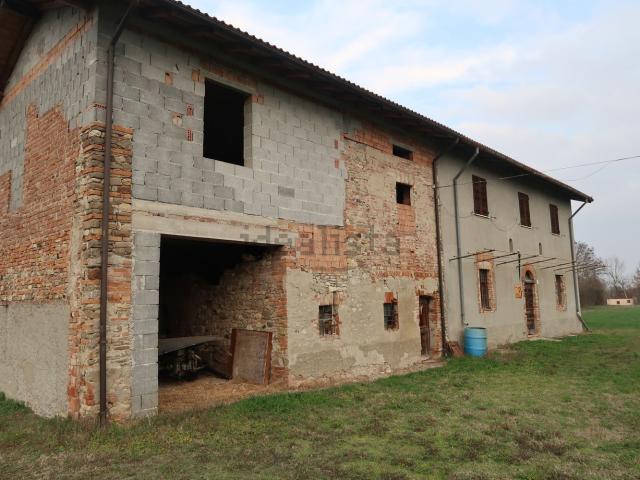 Rustici e casali in vendita di 200 m²
