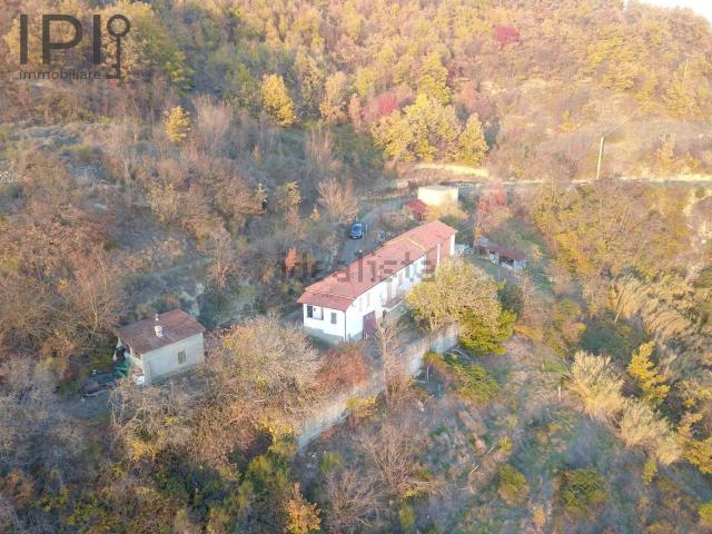 Rustici e casali in vendita di 200 m²