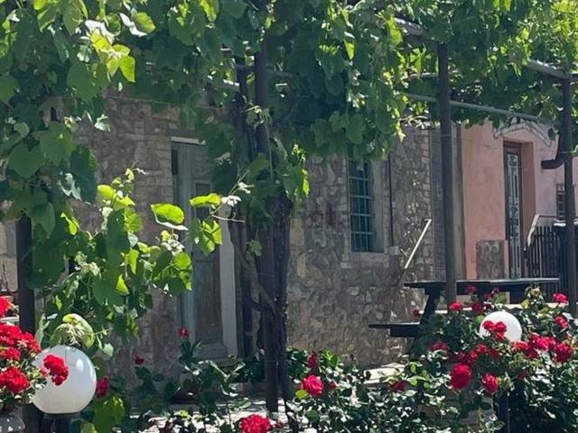 Rustici e casali in vendita di 200 m²