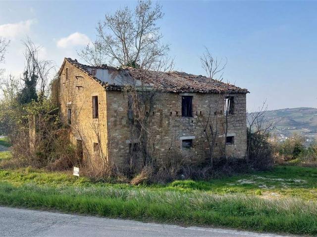 Rustici e casali in vendita di 200 m²