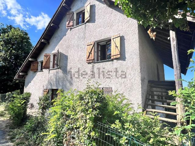 Rustici e casali in vendita di 200 m² in Località La Carta, 14
