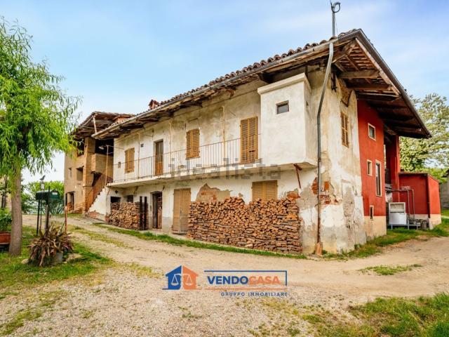Rustici e casali in vendita di 200 m² in Località San Sebastiano, 74