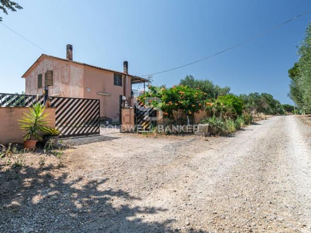 Rustici e casali in vendita di 200 m² in Località Santa Maria