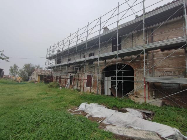 Rustici e casali in vendita di 200 m² in Strada di Chiozzola in Bogolese