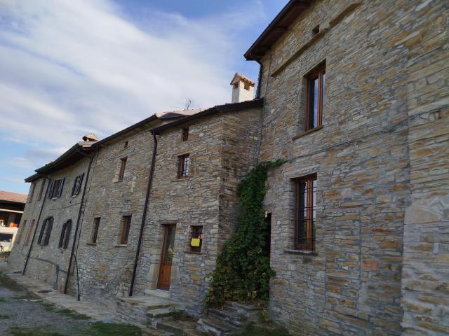 Rustici e casali in vendita di 200 m² in Strada di Viserano