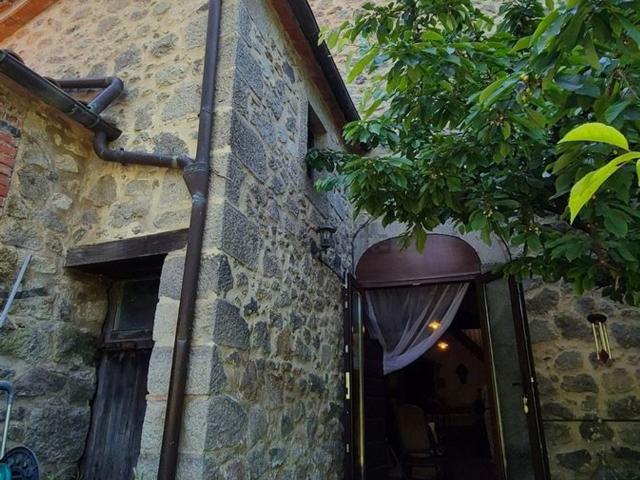 Rustici e casali in vendita di 200 m² in Piazza Panorama, 3