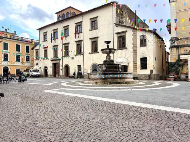 Rustici e casali in vendita di 200 m² in Piazza San Francesco