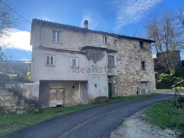 Rustici e casali in vendita di 200 m² in Via Marecchiese, 2