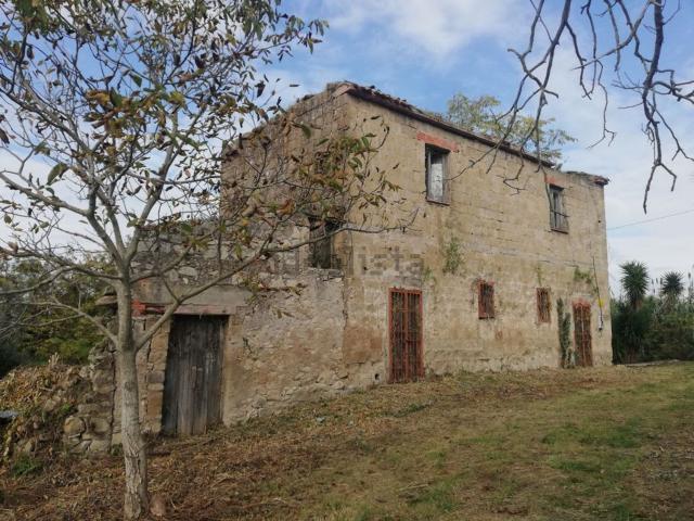 Rustici e casali in vendita di 200 m² in Via Montevergine