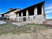 Rustici e casali in vendita di 200 m² in Via Borgogna