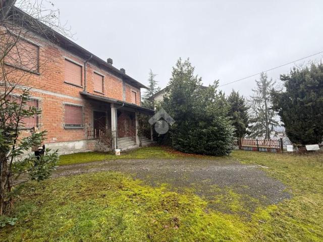Rustici e casali in vendita di 200 m² in Via Caduti Libertà, 2