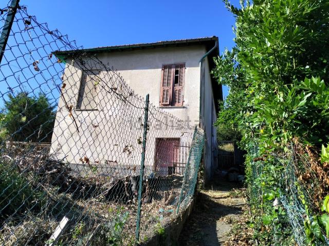 Rustici e casali in vendita di 200 m² in Via Edmondo de Amicis